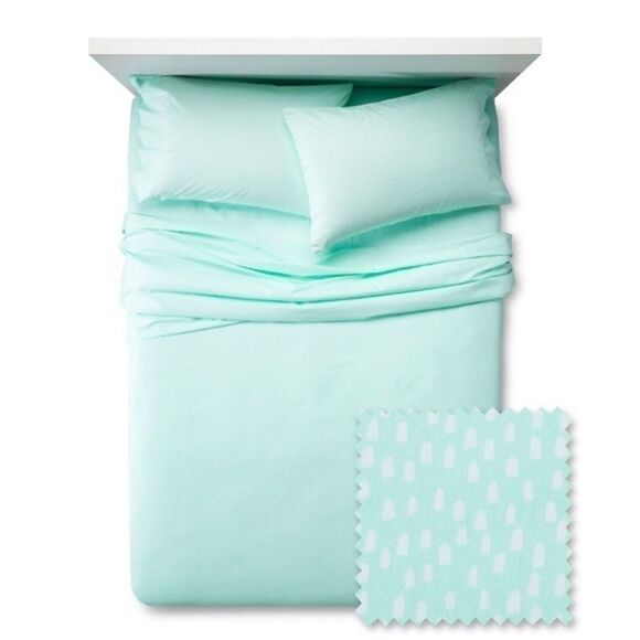 Pillowfort Mini dots microfiber full size sheets - Picture 1 of 5